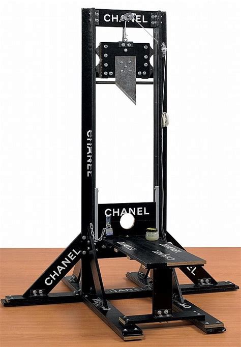 chanel smart guillotine